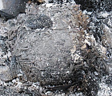 unburnt saggar-shell of lower left piece